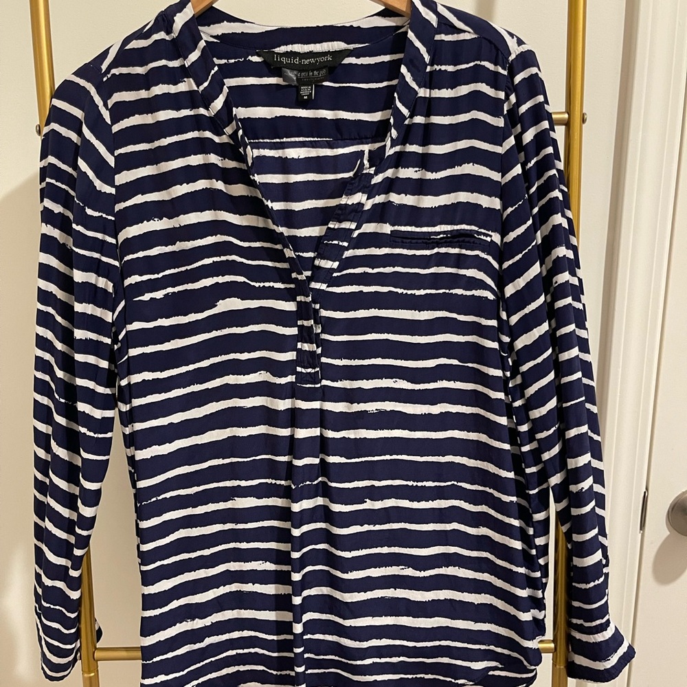 3for$20 A Pea in the Pod Blue and White Striped Blouse